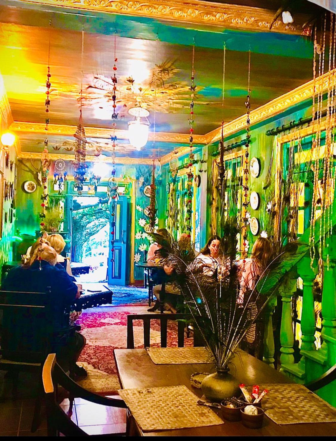 Serendipity Lake Artistic Bungalow By Heidis Home نوفارا إيلِيا المظهر الخارجي الصورة